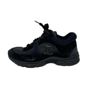 CHANEL - Black Chemical Fiber Suede Patent Leather Women's Sneakers 491-071725